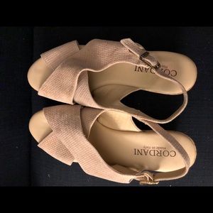 Cordani Delight pink suede wedges